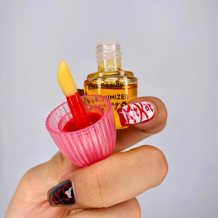 حجم دهنده لب (lip oil) گربه ای کیس بیوتی